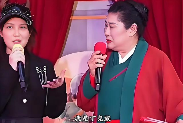 麦当劳项圈,为啥又叫狗女孩?后腰纹魅魔,还出来相亲?都是套路