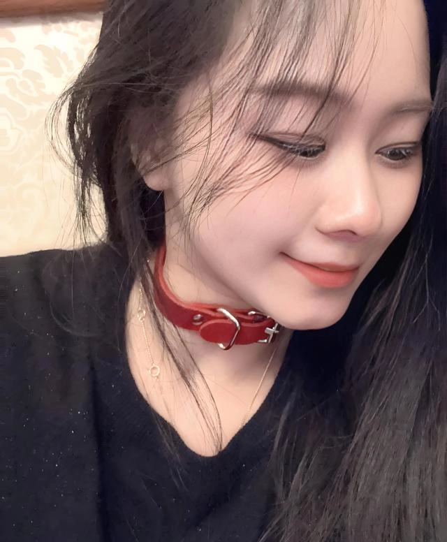 麦当劳项圈,为啥又叫狗女孩?后腰纹魅魔,还出来相亲?都是套路