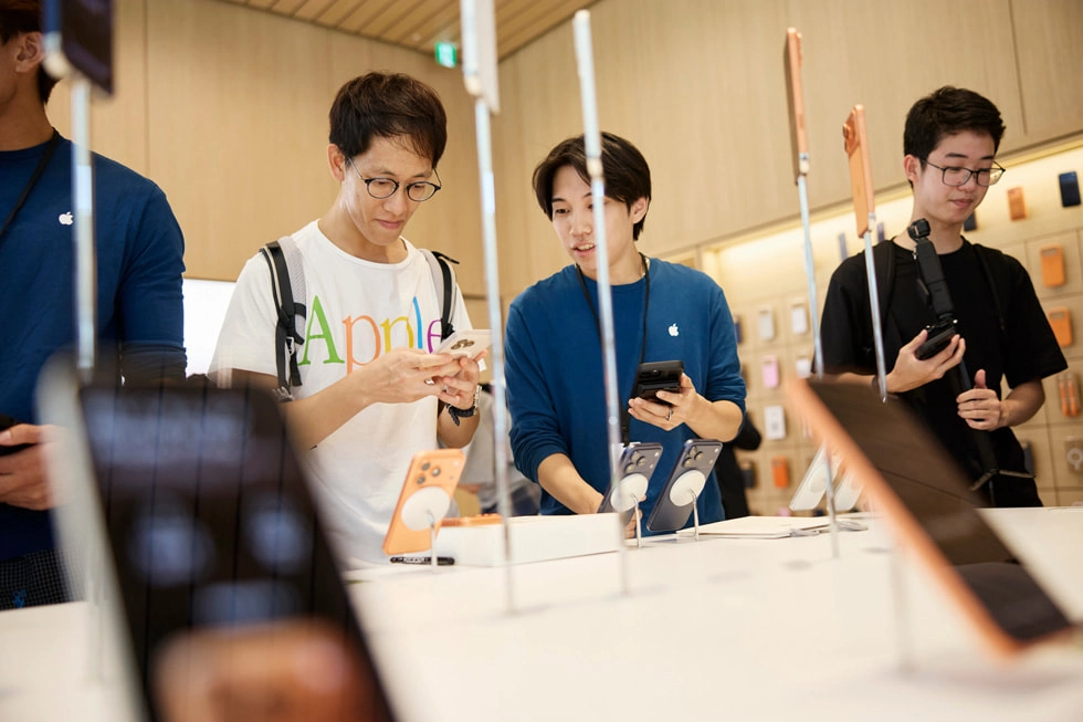 苹果美国境外首店 Apple Ginza 重装开业,库克亲临现场