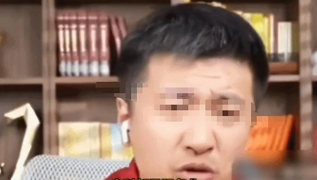 张雪峰遭5大平台封禁,几千万商业帝国将要转型?9字回应暗藏玄机