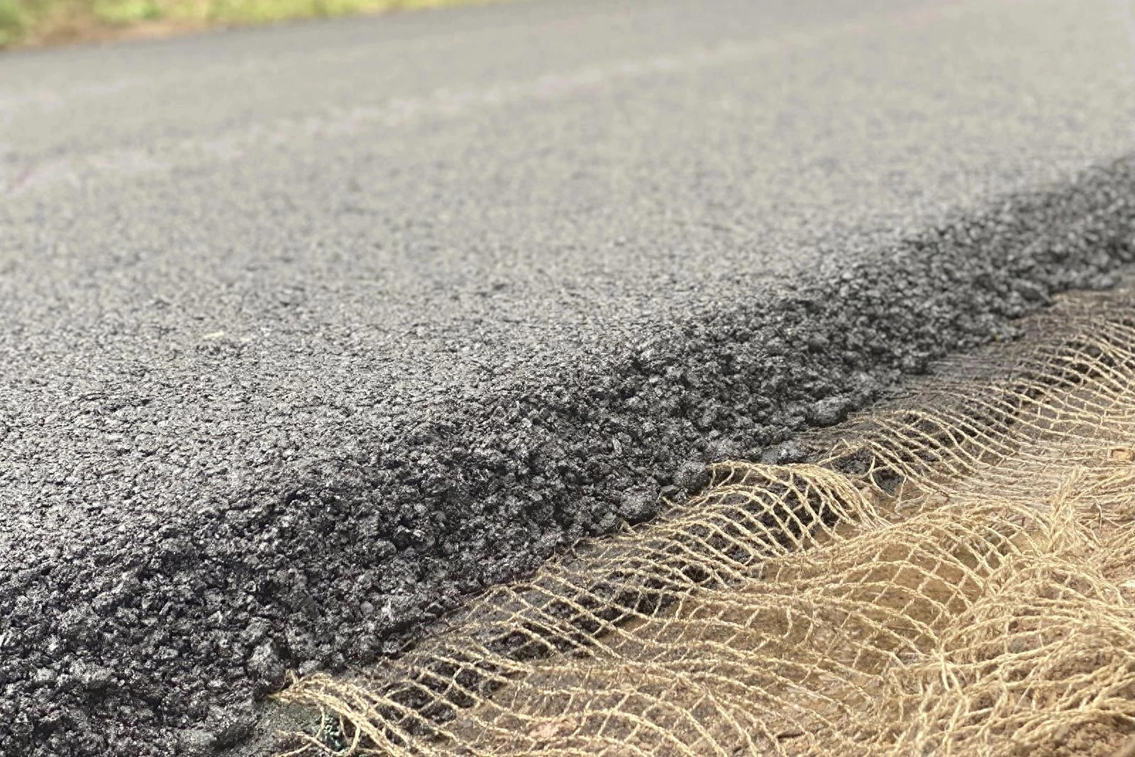 智能沥青内嵌织物可实时传输道路内部状况报告 - 万事屋 | 生活·动漫·娱乐综合社区-银魂同好聚集地