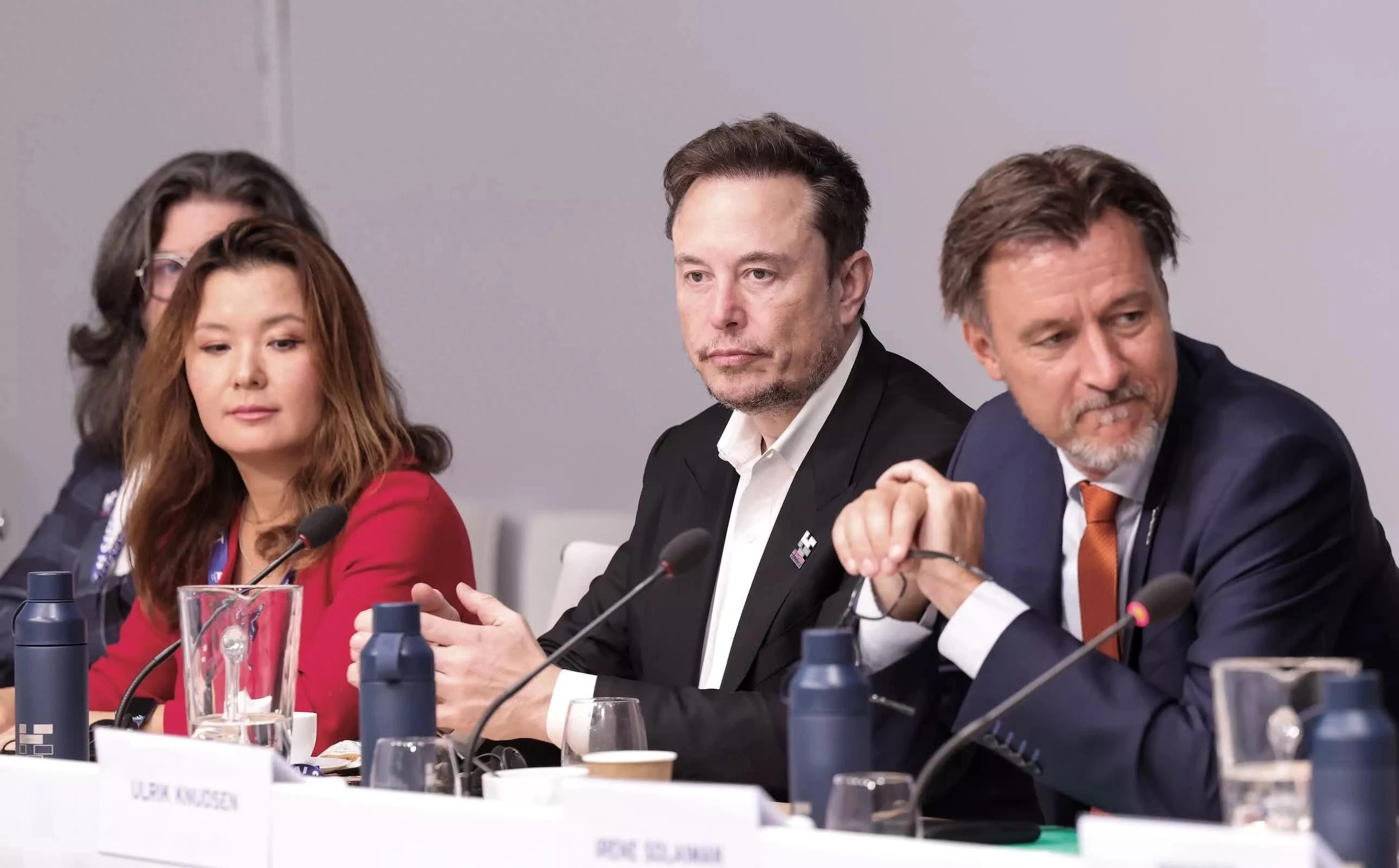 xAI正致力于开发能够理解世界的AI技术 方向聚焦于游戏与机器人领域