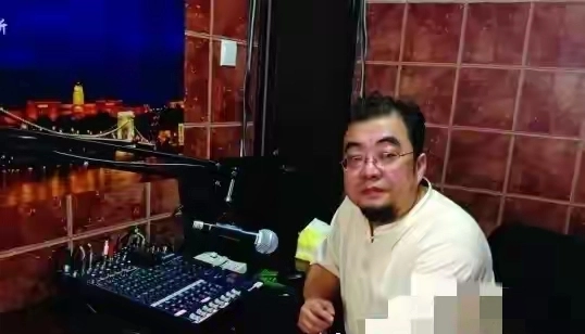 知名主持罗刚去世,怒骂日汉奸那晚被炒鱿鱼,人事地震多人受牵连