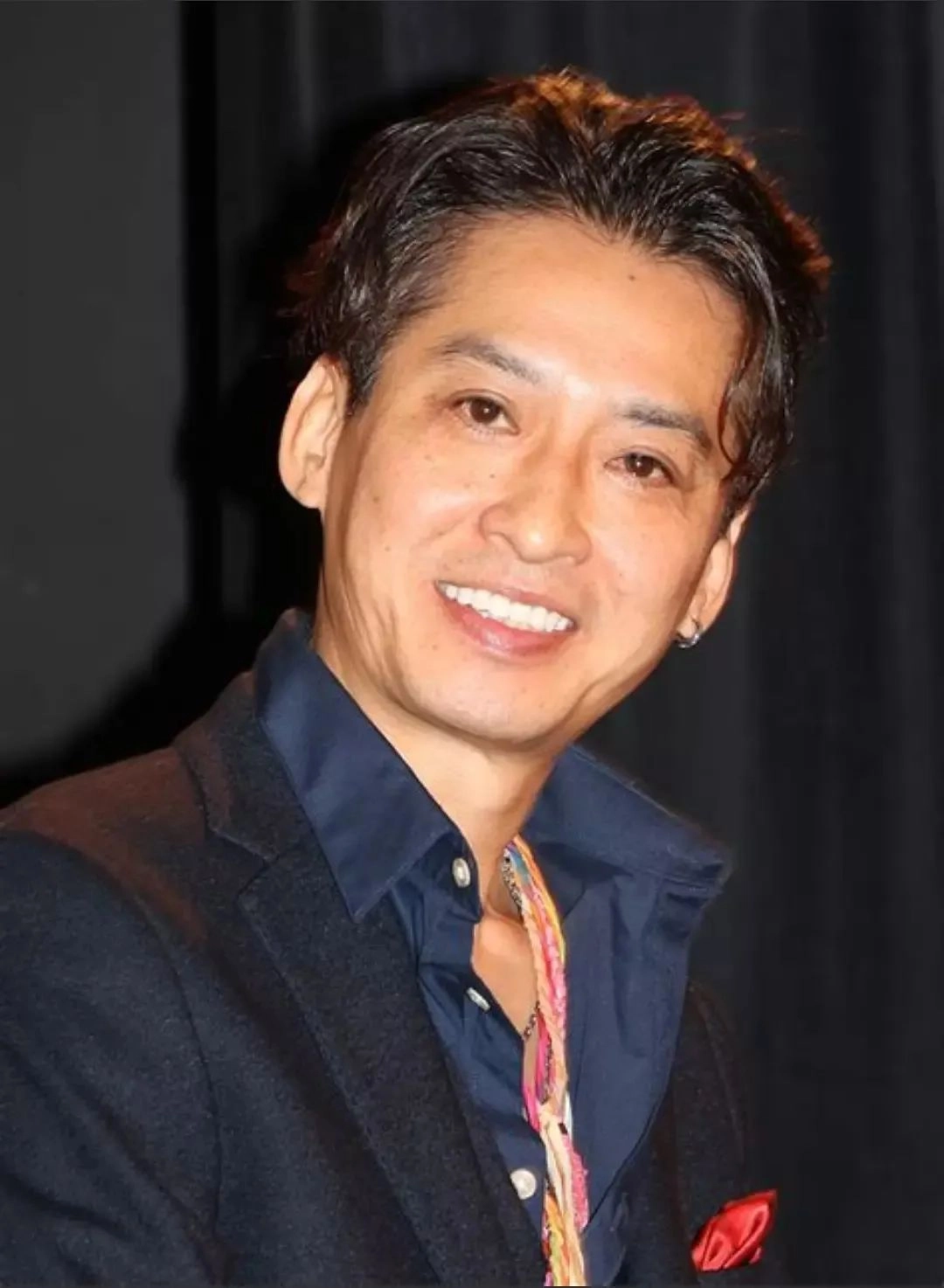 日本最惨杰尼斯男星!被妻子绿16年人尽皆知,疼爱的儿子竟非亲生