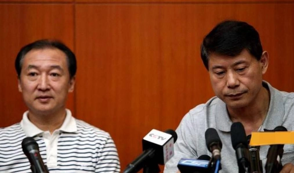 逼姚明退役,毁了王治郅,他是如何让中国篮球倒退了20年的?