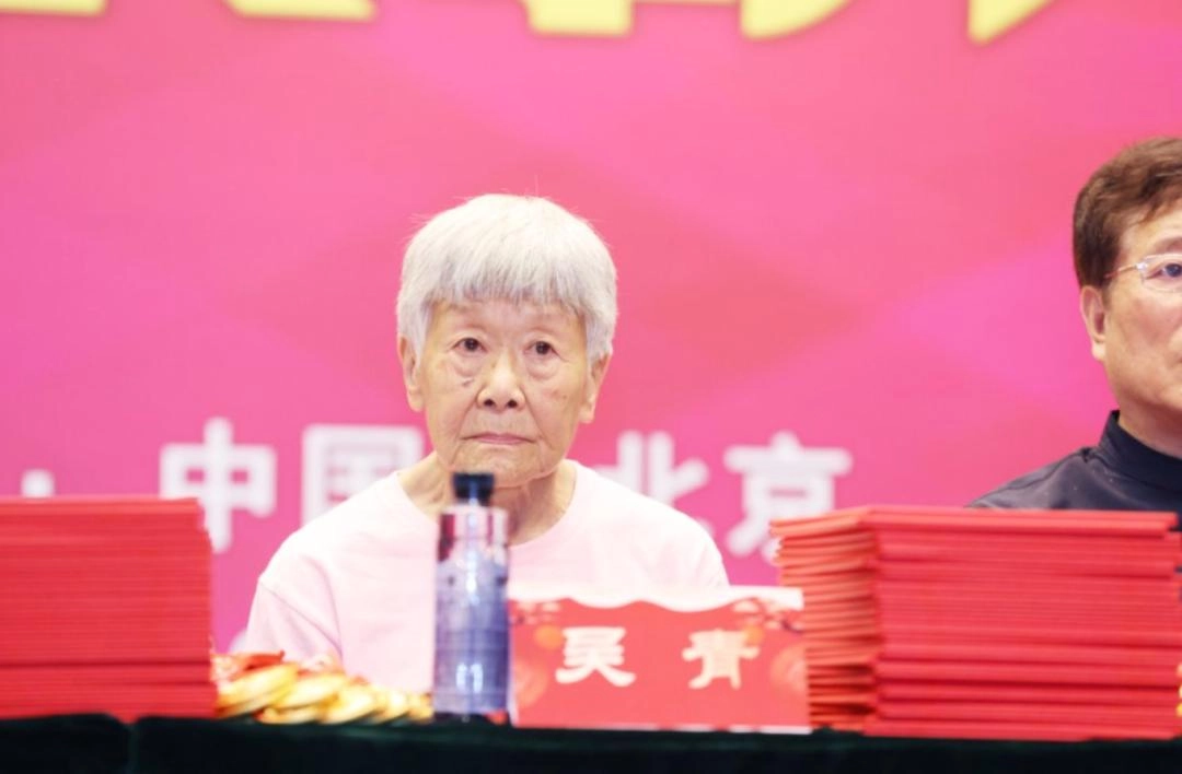 “国际冰心文学奖”曝卖奖丑闻,诺奖作家卷入……