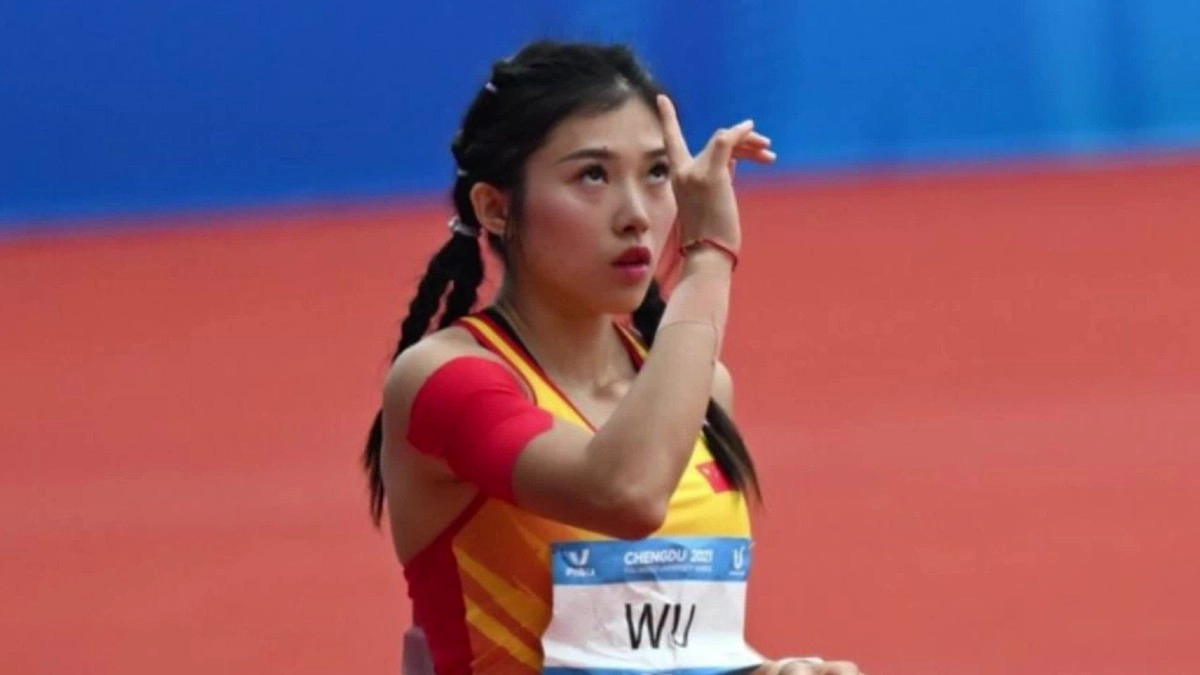 运动员吴艳妮,这身材高高壮壮的,是一般男人无法达到的!