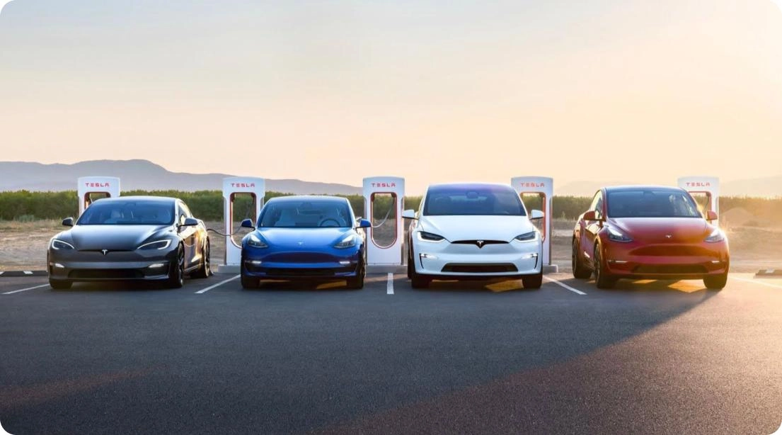 特斯拉终于低头要支持 CarPlay 了？内部测试曝光，原因很现实