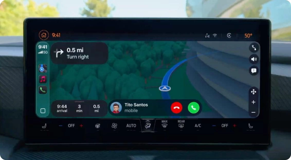 特斯拉终于低头要支持 CarPlay 了？内部测试曝光，原因很现实