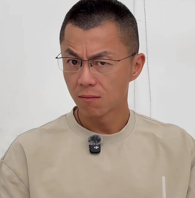 深扒“陈震被全网禁言”事件:二环十三郎的狂飙人生,撞上了红线