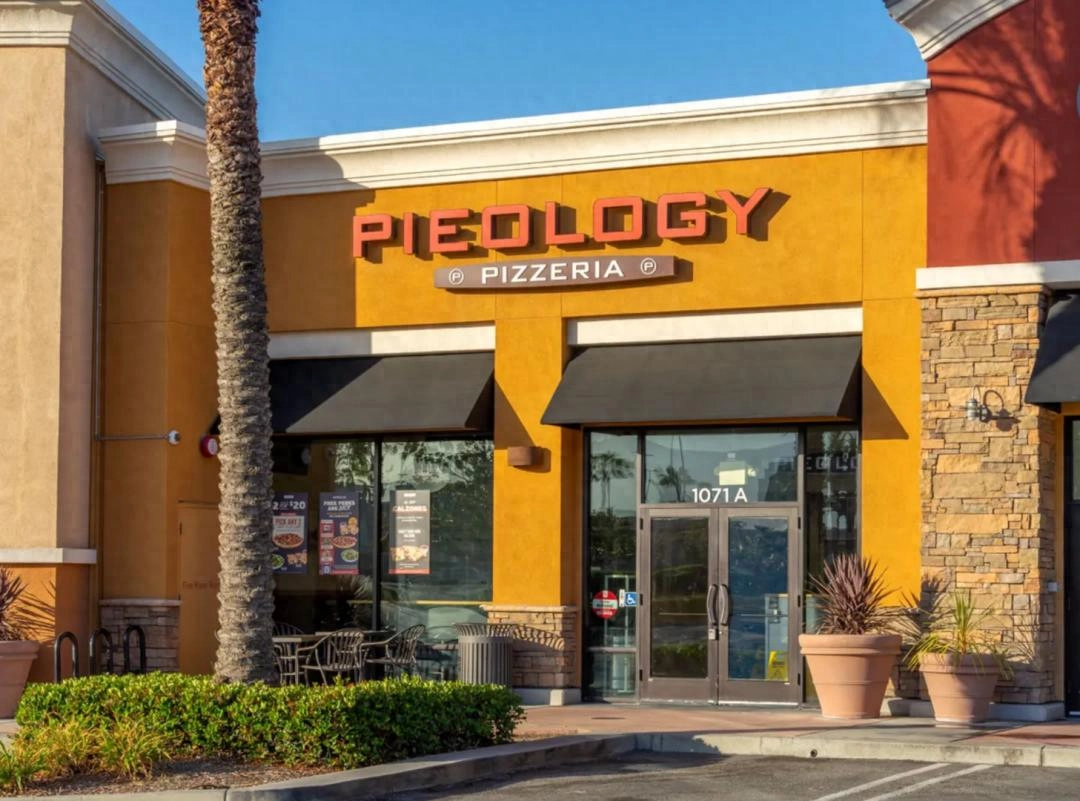 华裔网球巨星张德培家族披萨连锁品牌申请破产：曾获NBA巨星杜兰特投资，拥有超130家连锁店 - 万事屋 | 生活·动漫·娱乐综合社区-银魂同好聚集地