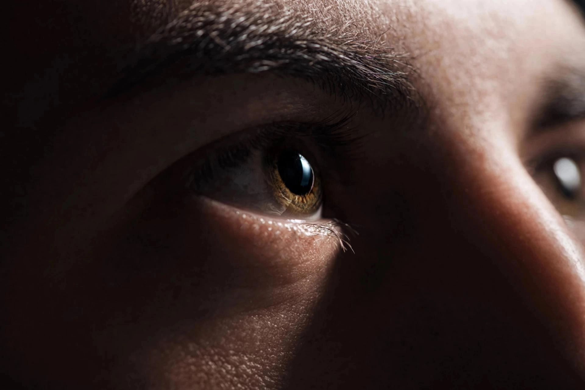 眨眼频率能反映大脑在处理注意力与资源时的微妙变化 - 万事屋 | 生活·动漫·娱乐综合社区-银魂同好聚集地