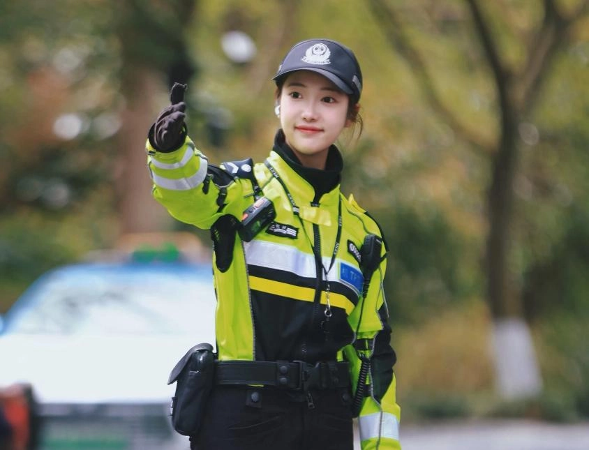 “兔子警官”李语蔚，确认当选