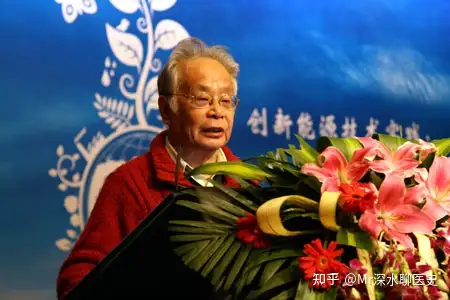 有人问：母亲疯狂相信中医怎么办？给他们看看深水哥的这篇回答就行