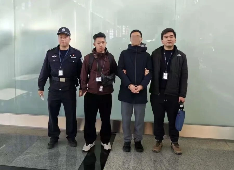 上海警方通报：3名“00后”被刑拘！其中一人为数学系博士