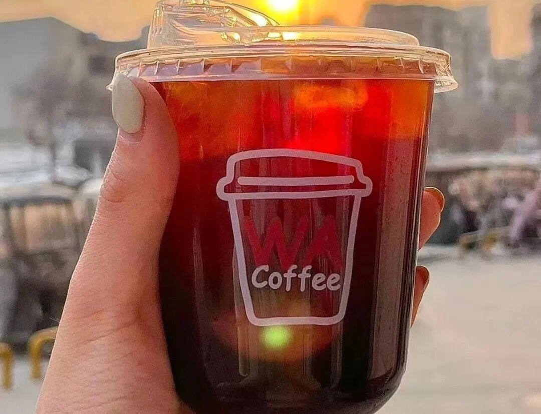 「喷射战士」华莱士，紧急退市