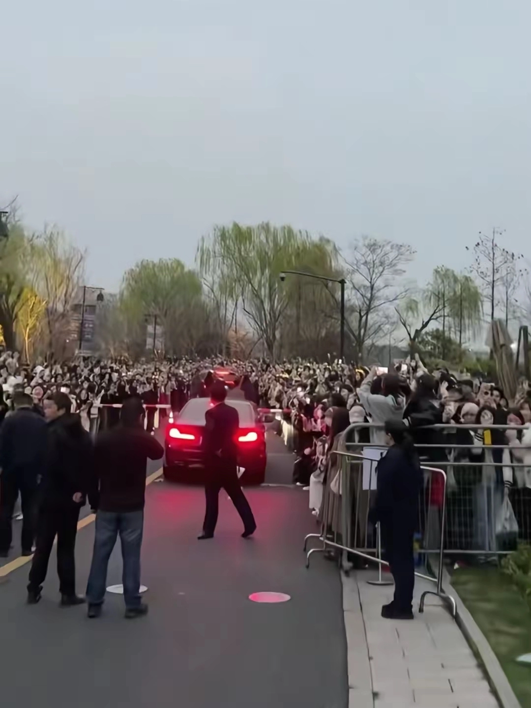 张雪峰老师的追悼会让我想起易中天老师的一句话