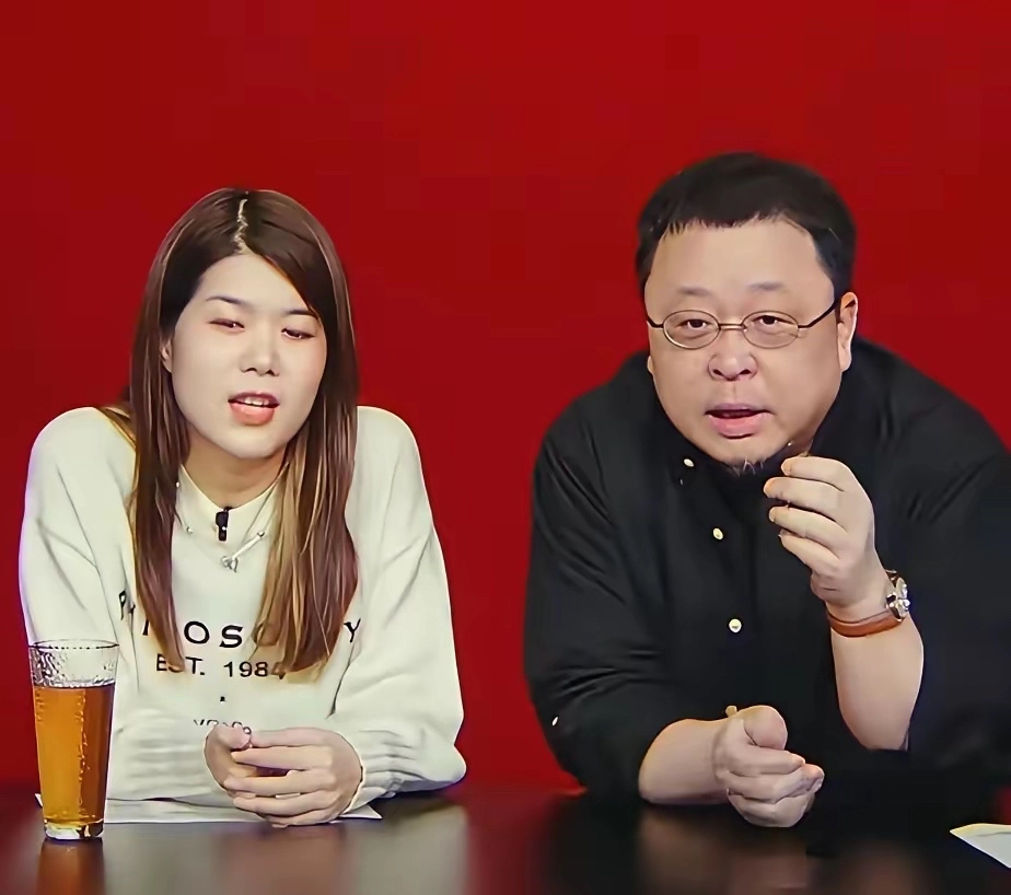 罗永浩和杨笠搞一块了 - 万事屋 | 生活·动漫·娱乐综合社区-银魂同好聚集地