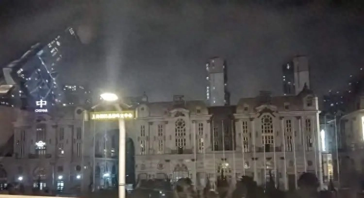 15亿血本无归!上海「小欧洲」5年变鬼城，谁杀死了这个网红打卡地