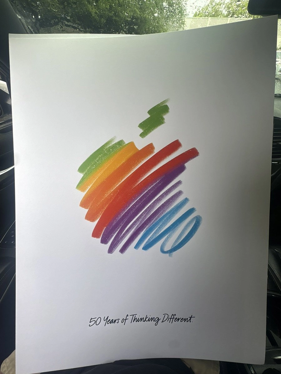 苹果50周年：向员工发放纪念礼品 计划在Apple Park举办收官演唱会