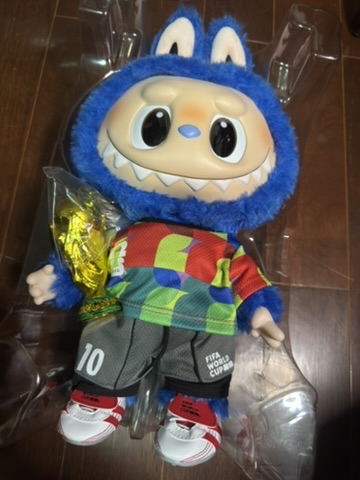 FIFA联名款LABUBU到手 - 万事屋