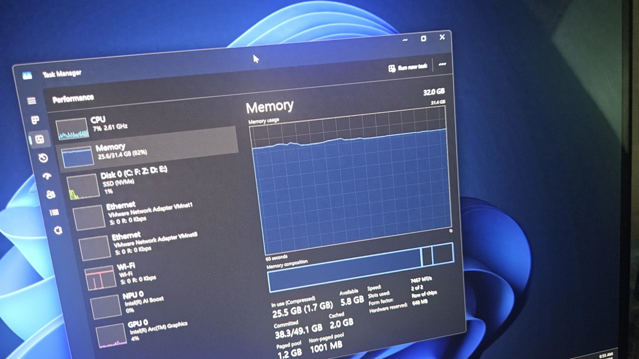 微软悄然撤下“32GB 内存才适合玩游戏”的Windows 11 文档 - 万事屋
