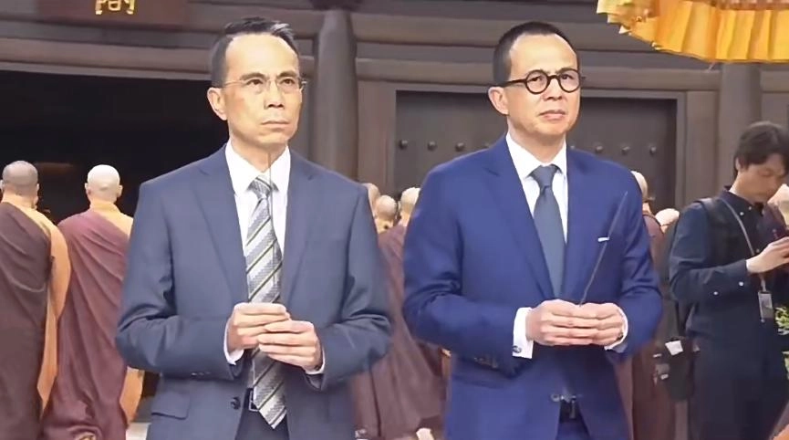 李嘉诚儿子拿下世界杯转播权,全网炸锅
