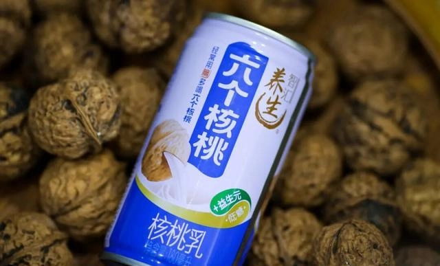 七年营收直降40亿，口碑渠道双双失守，昔日国民饮料彻底走下神坛