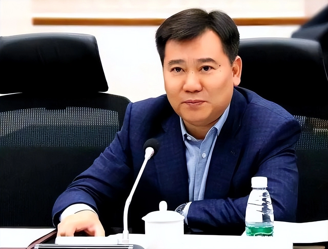 网友整理的被许家印坑惨了的10位大佬：马云才排第9，第1名亏360亿遭悬赏