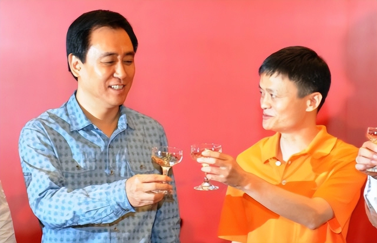 网友整理的被许家印坑惨了的10位大佬：马云才排第9，第1名亏360亿遭悬赏
