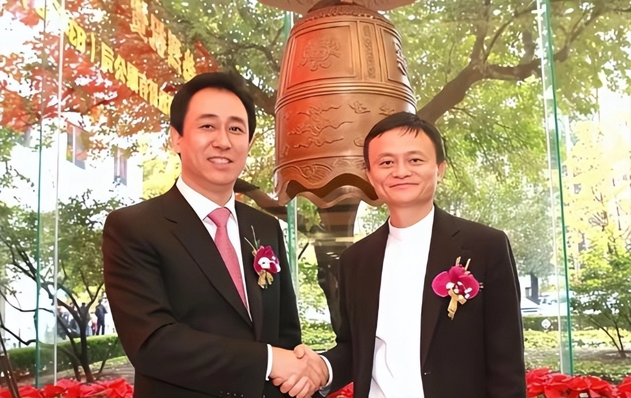 网友整理的被许家印坑惨了的10位大佬：马云才排第9，第1名亏360亿遭悬赏