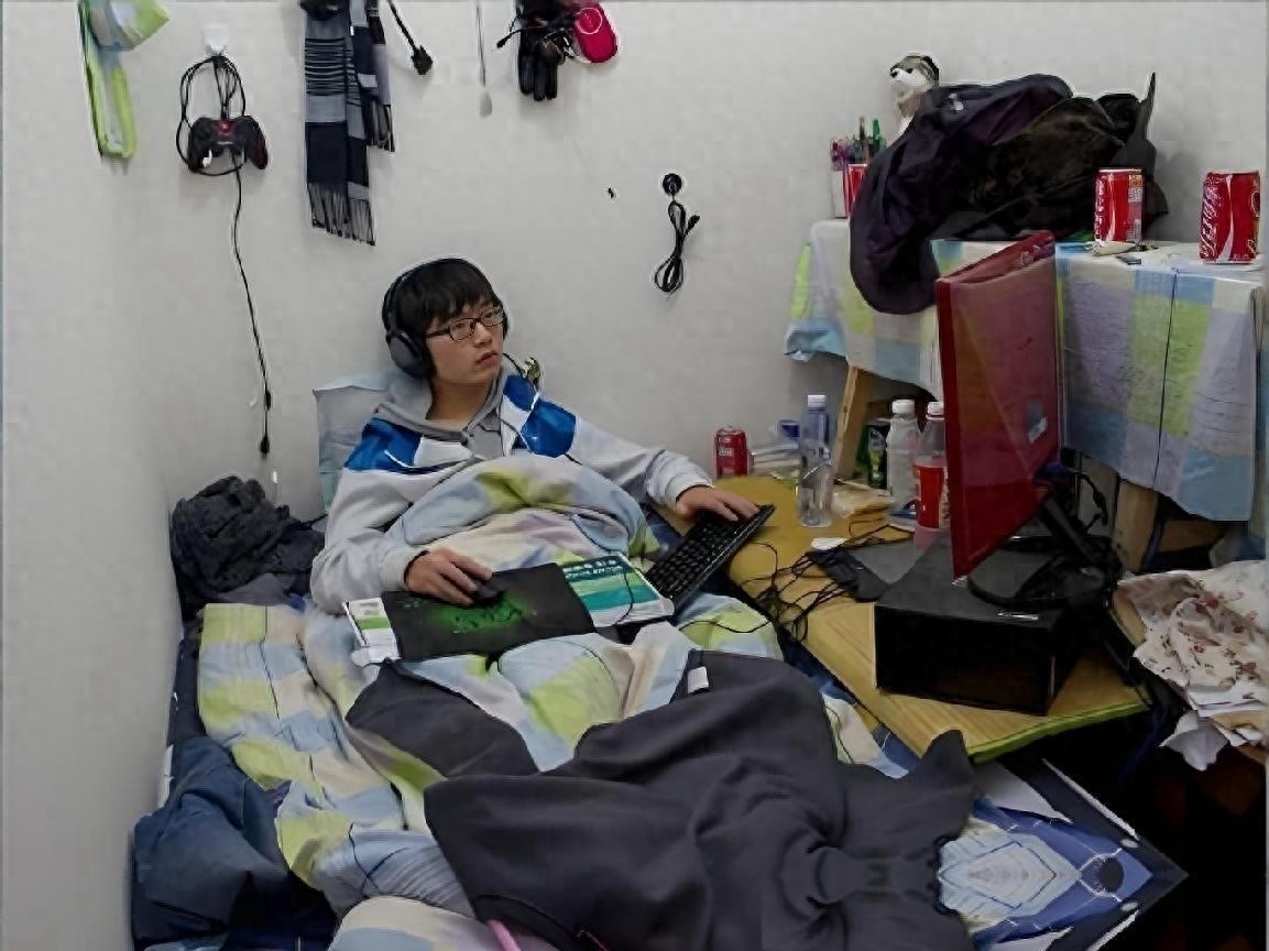 “尼特族” 已达 2.6 亿,比啃老还令人唾弃,离开父母会怎样 - 万事屋
