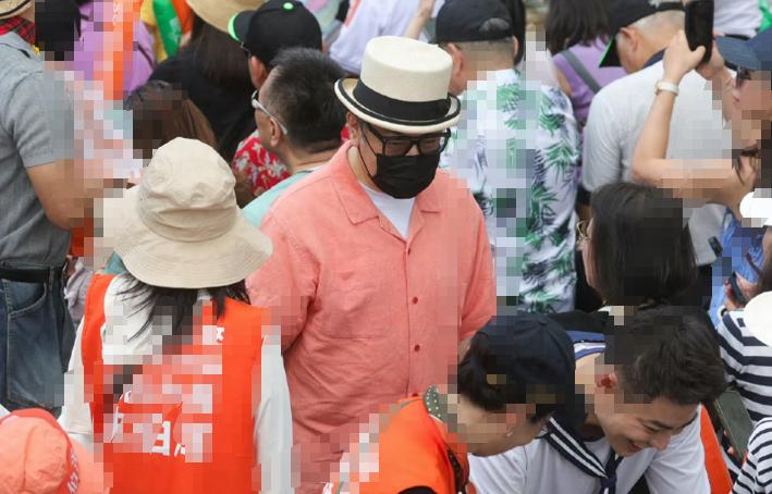 捞金上亿仅开胃菜,又一明星公开力挺蔡康永,罗永浩一举动惹众怒