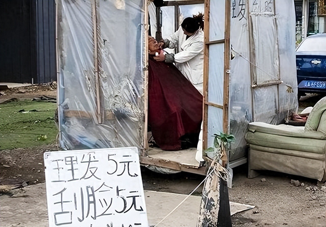 全国理发店陷入倒闭潮,不是因为没客人,而是自己把自己给搞垮了