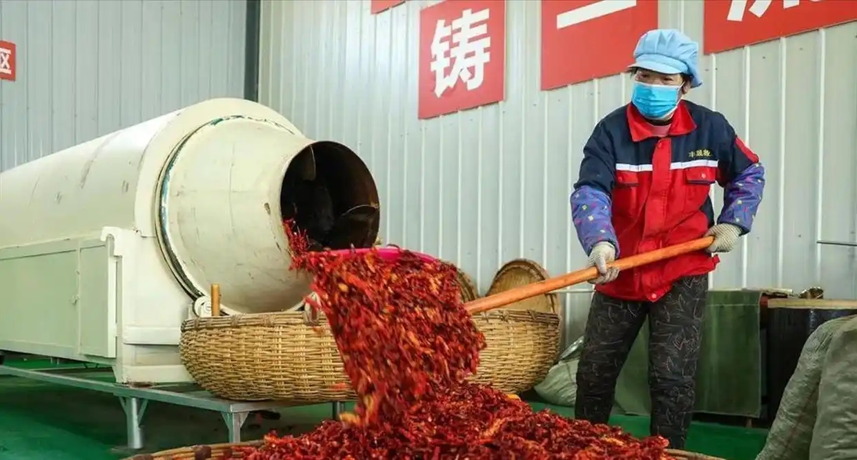 老干妈风波升级:你让工人下岗,我们就让你下架,消费者态度鲜明