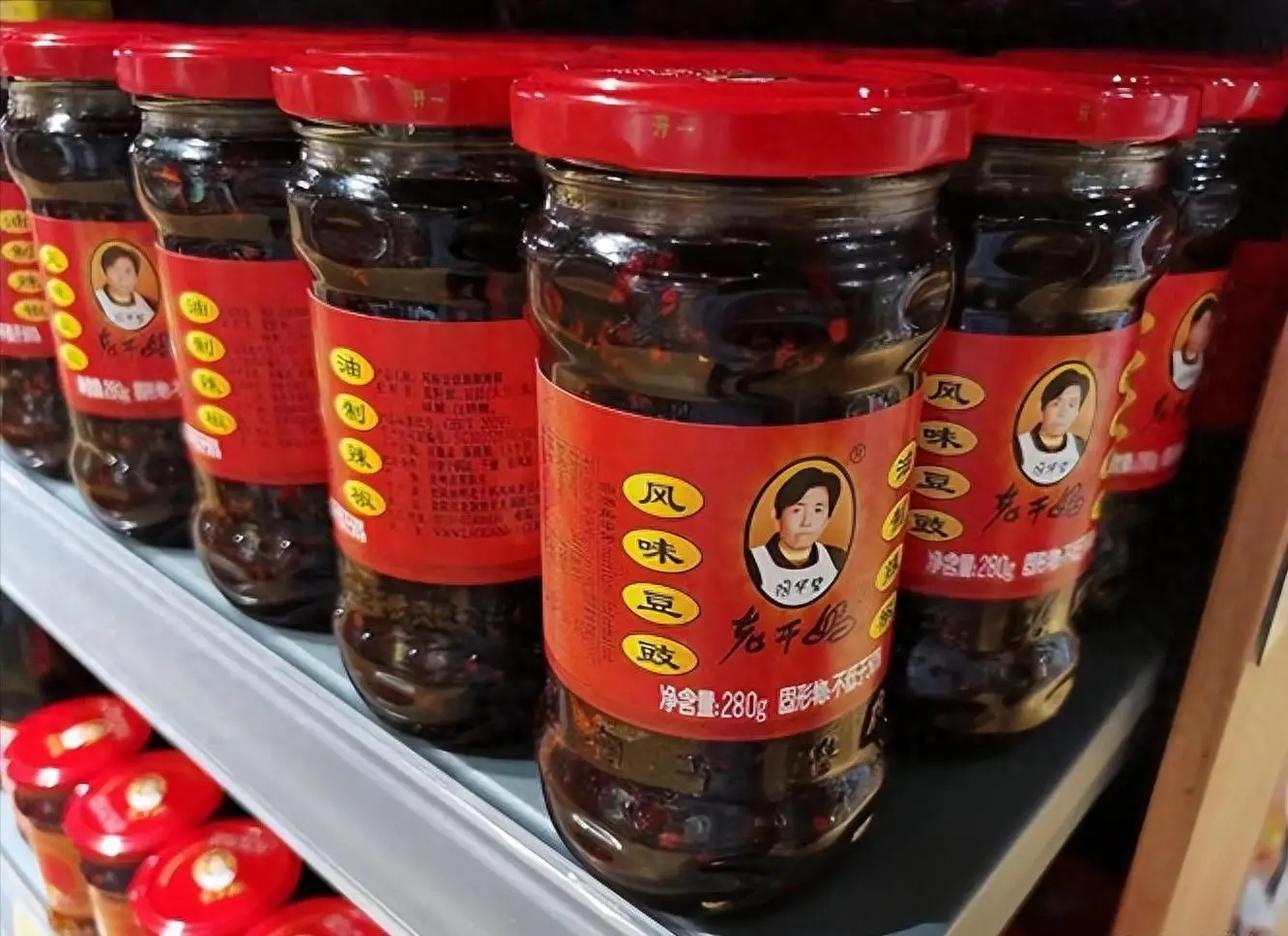 老干妈风波升级:你让工人下岗,我们就让你下架,消费者态度鲜明