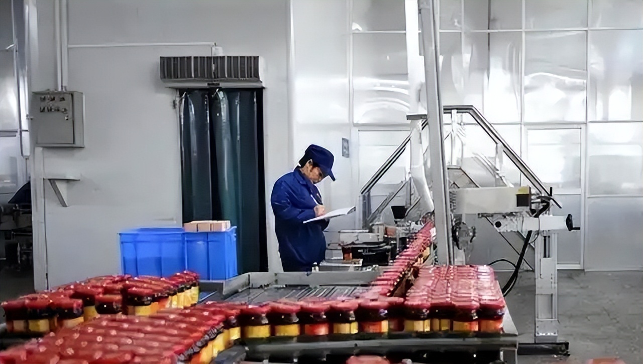 老干妈风波升级:你让工人下岗,我们就让你下架,消费者态度鲜明